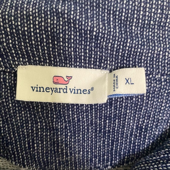 Vineyard Vines navy blue quarter zip sweatshirt - Picture 4 of 7